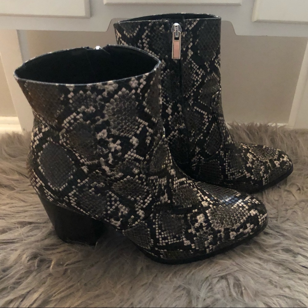 Steve Madden Dallas